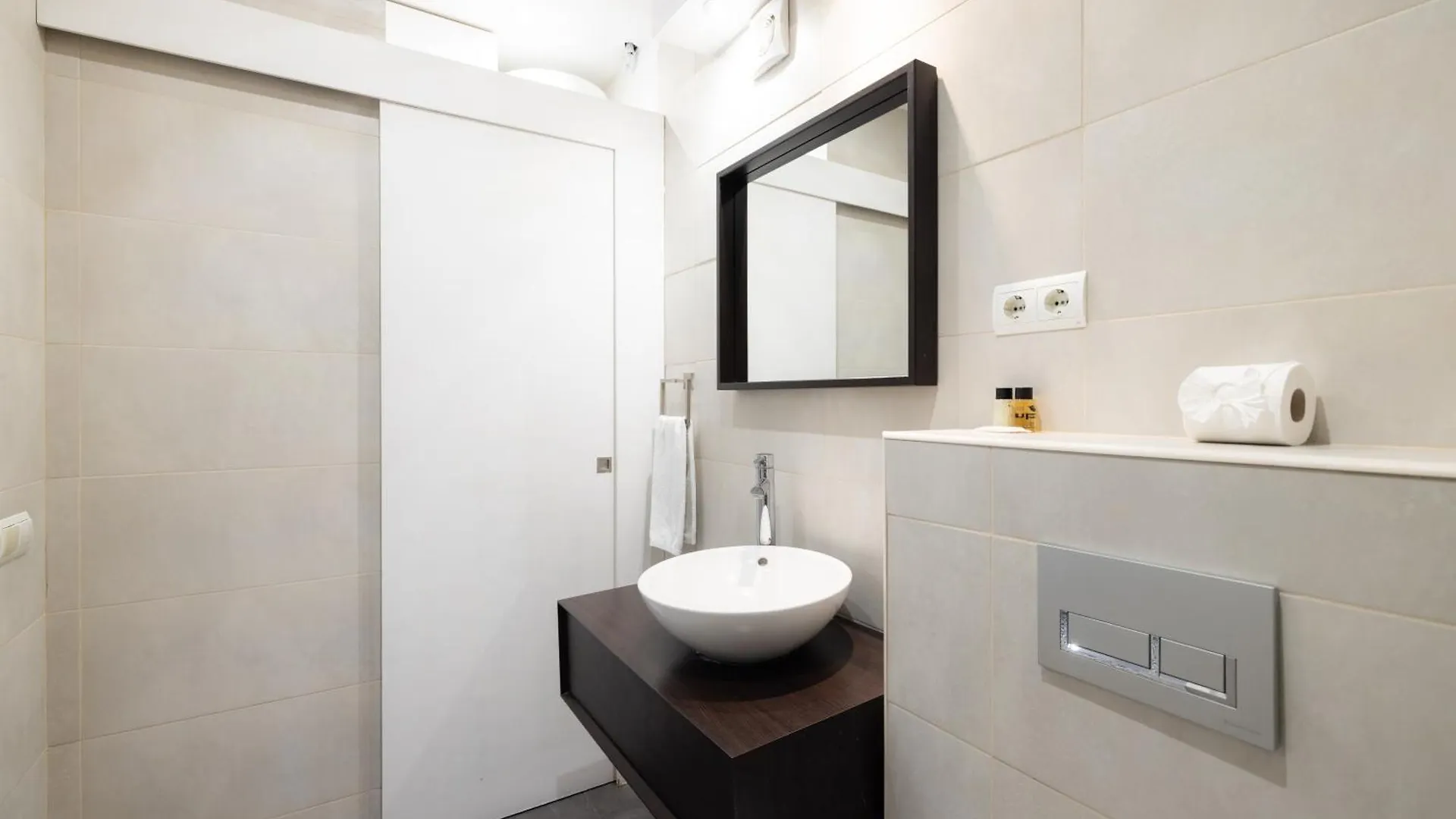Stay U-Nique Apartments Radas Barcelona Spain