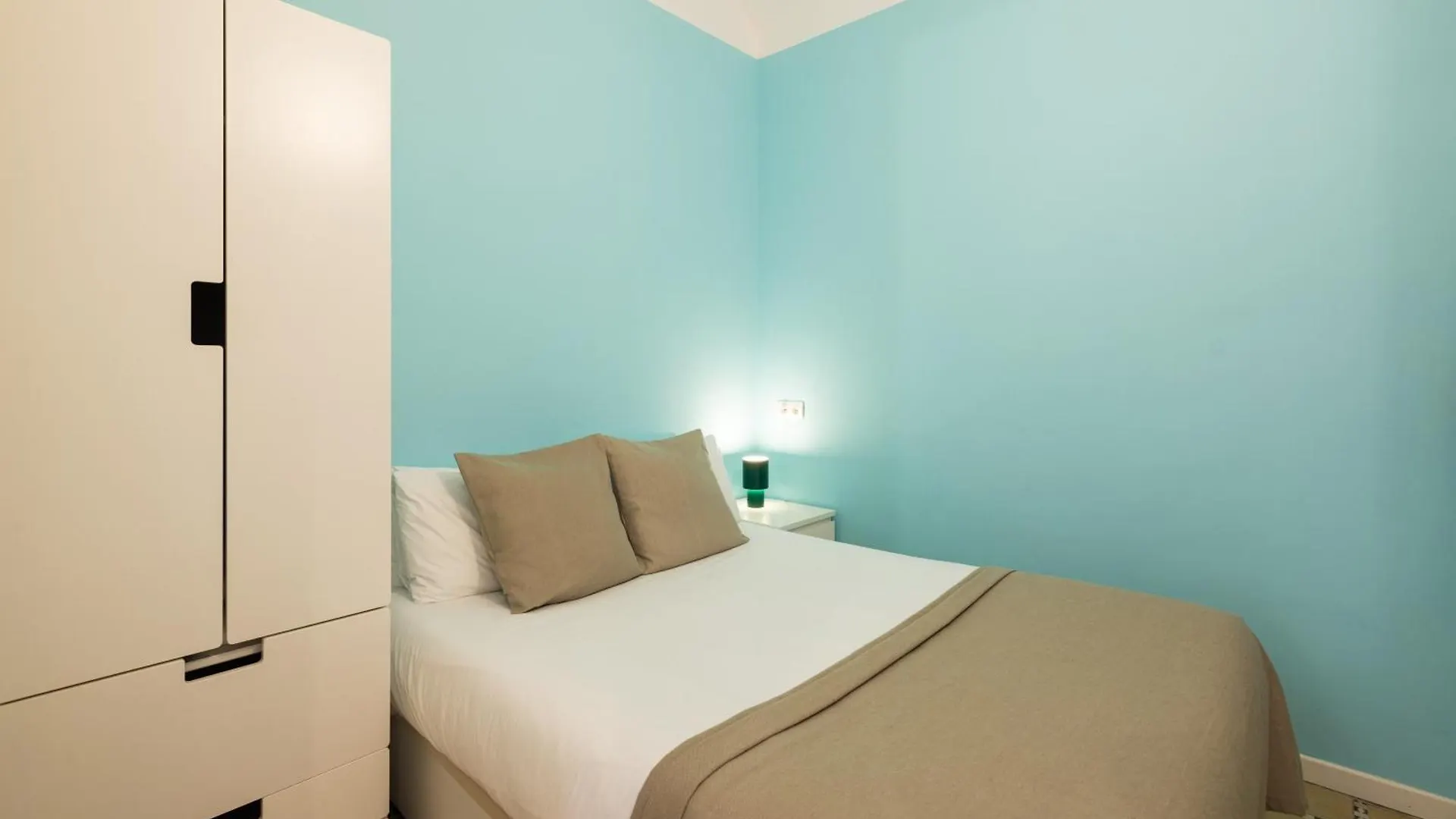 Stay U-Nique Apartments Radas Barcelona 0*,